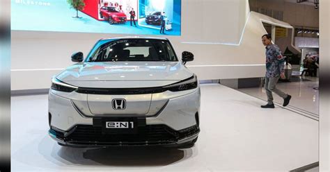 FOTO Tampilan Elegan E N1 Mobil Listrik Pertama Honda Di GIIAS 2024