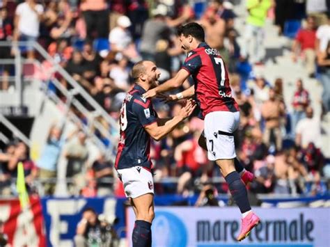 Bologna Empoli Tris Di Reti Di Orsolini Corriere It