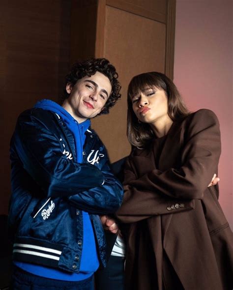 Pin di Amanda Hixson su Timothee and Kylie nel 2024 | Attori, Attrici
