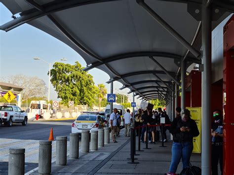 Más de 1 4 mill de turistas internacionales llegaron por vía aérea a