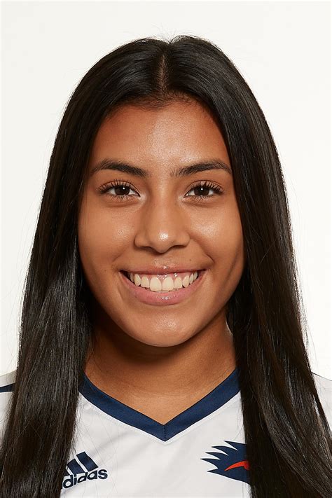 Ariana Gomez Soccer Utsa Athletics Official Athletics Website