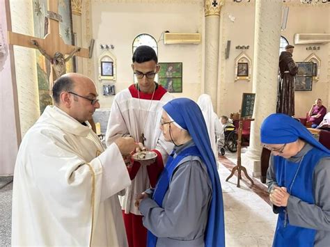 Gaza Le Père Gabriel Romanelli Peut Enfin Retourner Dans Sa Paroisse