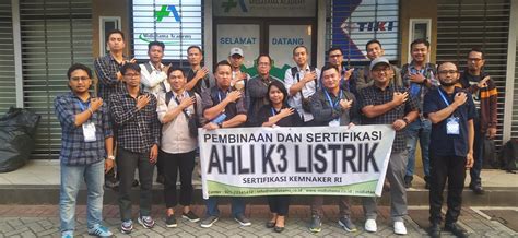 Gallery Ahli K3 Listrik Batch 32 Midiatama Academy