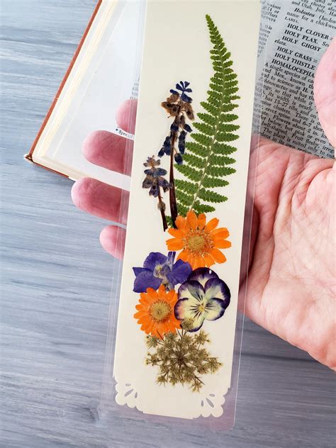 REAL FLOWER BOOKMARK Natural Pressed Flowers Art Bookmark - Etsy in ...