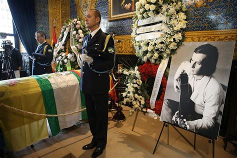 Spaniards Bid Emotional Farewell To Guitar Legend Nbc News