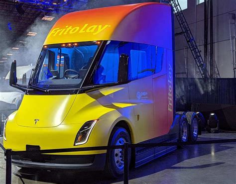 Tesla Semi Delivery Event News Hub Livestream And Updates Electrek