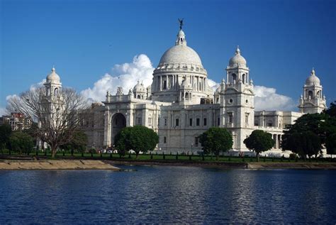 12 Famous Places To Visit In Kolkata To Know The City