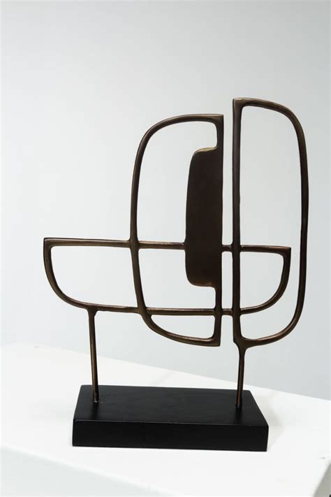 TA177 Nelson Sculpture Prop Rental | ACME Brooklyn