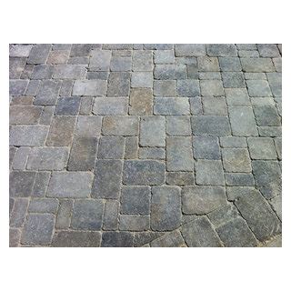 Three Piece Random Pattern Dublin Cobble By Belgard Contemporain