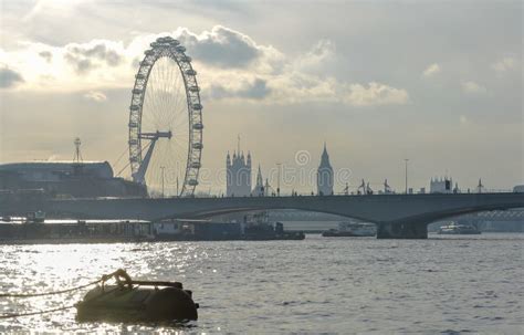 Silhouette Skyline of the London Landmarks Editorial Stock Image ...