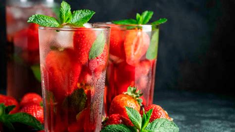 Preparar Cóctel Mojito de Fresa Receta En Casa