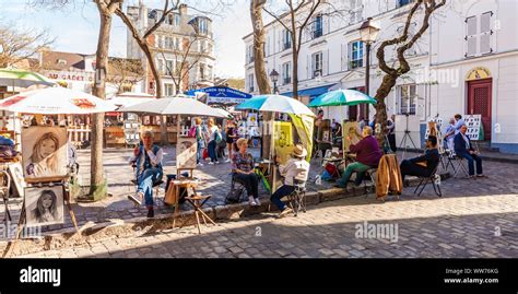 Francia París el barrio de Montmartre la Place du Tertre pintor