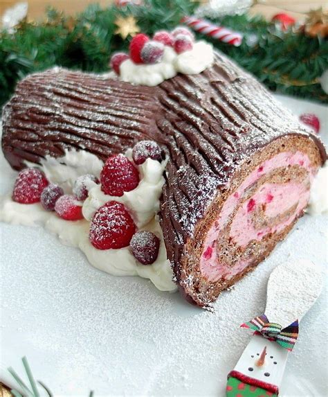 19 Impressive Christmas Desserts Yule Log Cake Best Christmas