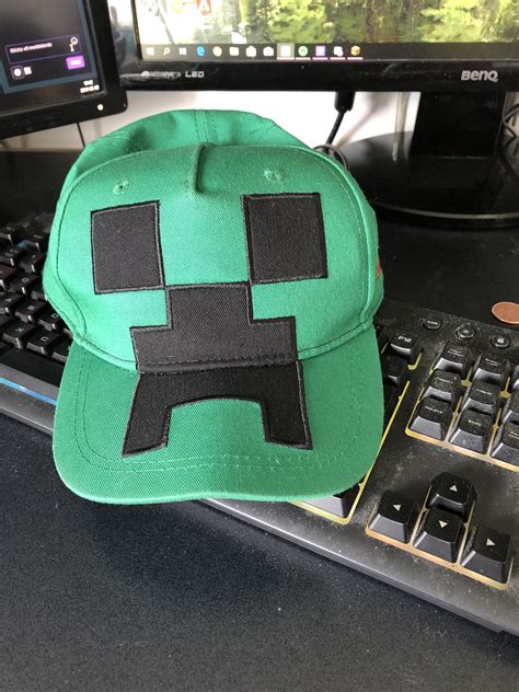 My new hat : r/Minecraft