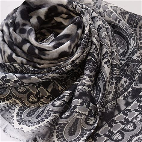 Wholesale Scarf Suppliers Custom Designs Printed Modal Silk Head