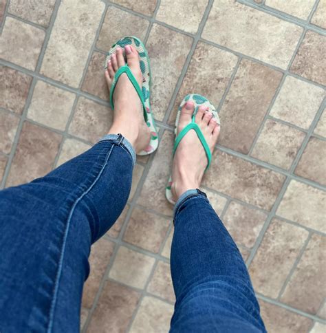 Do We Like Teal Flip Flops Nudes FootFetish NUDE PICS ORG