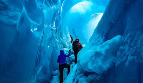 This Is The Most Memorable Way To Explore The Athabasca Glacier Tourism Jasper