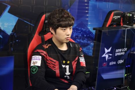 Skt T1 뱅‘ 활약 앞세워 1세트 선취