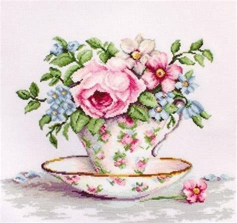 Borduurpakket Blooms In A Tea Cup Om Te Borduren Van Luca S BA2321