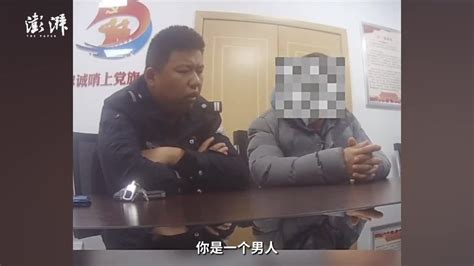 男子深夜街头迷茫，民警耐心劝导并送其回家凤凰网视频凤凰网