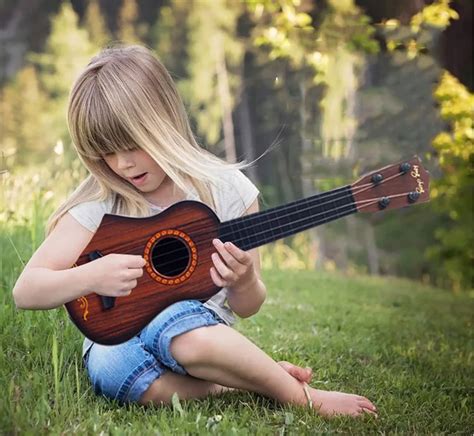 New 17 Inch Four String Guitar Children Can Play Guitar Ukulele ...