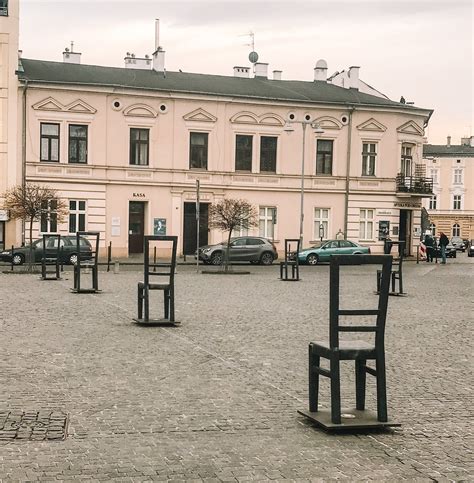 Why You Need to Visit This Jewish Quarter in Krakow, Poland