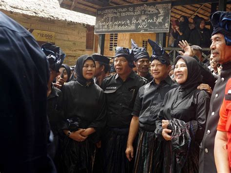 Mendagri Diberi Gelar Kehormatan Dari Pimpinan Adat Kajang