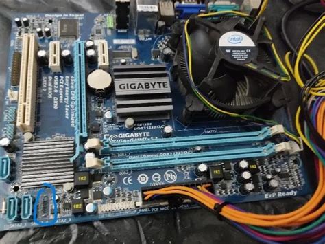 kit placa mãe gigabyte processador 2gb RAM cooler espelho