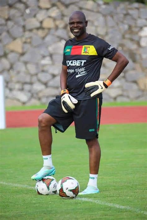 Entrainement des Lions Indomptables Premières images avec André Onana