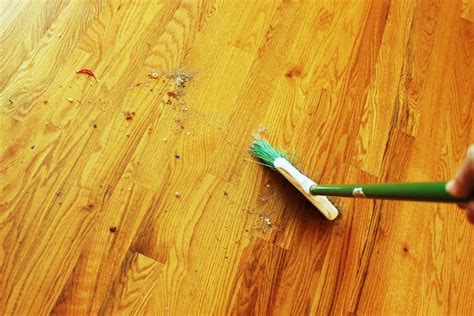 How to Clean Wood Floors