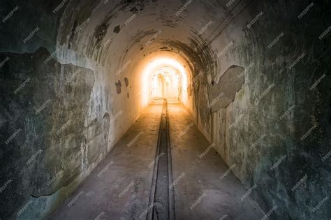 Тоннель в подземном защитном бункере защита от ядерной атаки туннель в ...
