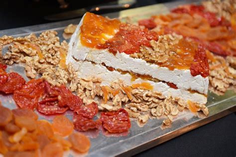 Terrine De Queijo Nozes Damasco E Tomate Seco Leia