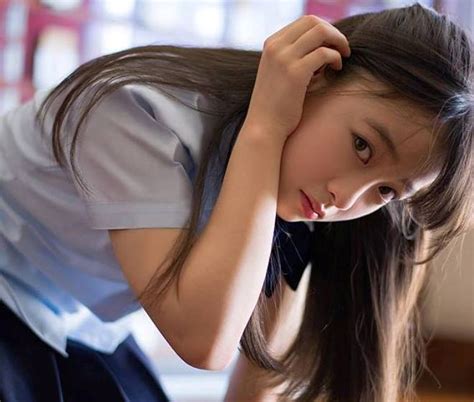 Hot girl xứ Hoa Anh đào tung bộ ảnh thiên sứ
