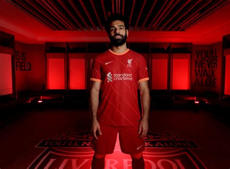 Virgil Van Dijk And Mohamed Salah Model New Liverpool Home Kit