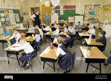 1st grade classroom hi-res stock photography and images - Alamy