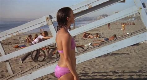 Nude Video Celebs Kathleen Quinlan Sexy Lifeguard