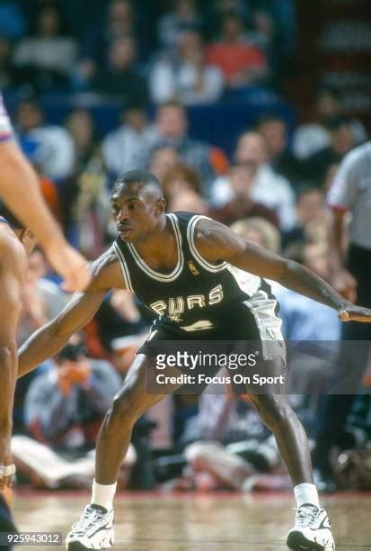 483 Avery Johnson Spurs Photos & High Res Pictures - Getty Images