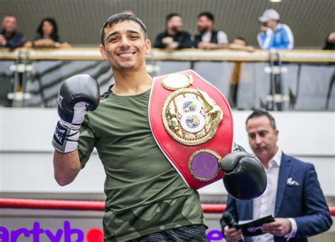 Luis Alberto Lopez Vs Michael Conlan Featherweight World Title