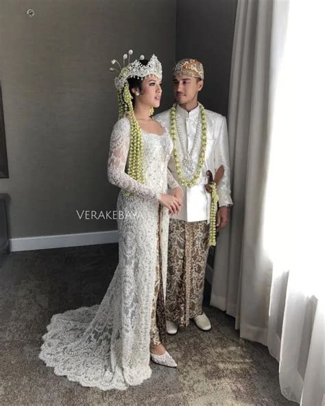 Baju Akad Nikah Putih Apakah Kebaya Akad Nikah Harus Berwarna Putih