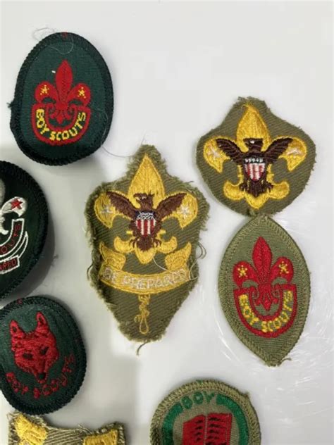 LOT INSIGNES TISSUS Scouts Scoutisme Boy Scout EUR 10 00 PicClick FR