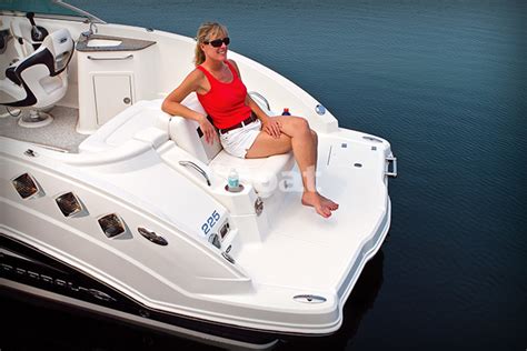 Chaparral 225 SSi Prices Specs Reviews And Sales Information ItBoat