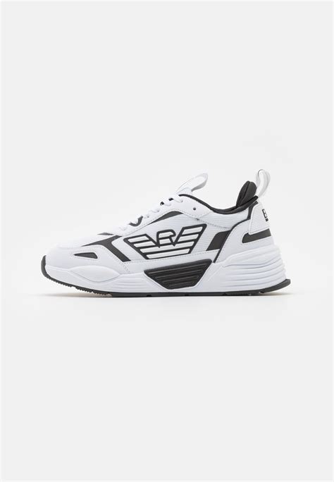 EA7 Emporio Armani ACE RUNNER UNISEX - Sneaker low - white/black/silver ...