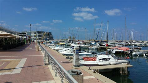 Herzliya marina and beach : Israel | Visions of Travel