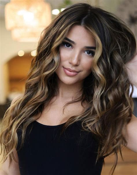 Warm And Inviting Fall Hair Colour Inspirations Brunette With Honey