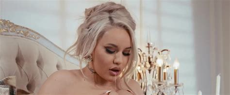 Dripping Wet Blonde Girl Seeking Sensational Orgasms ZB Porn