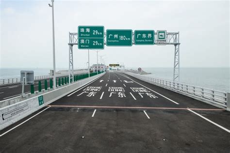 China Inaugura El Puente Marítimo Más Largo Del Mundo