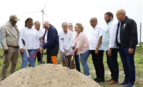 IAD Instituciones Del Gabinete Agropecuario Y UNEV Dan Primer Picazo