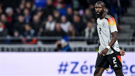 Instagram Post von Abwehrstar Antonio Rüdiger und DFB erstatten