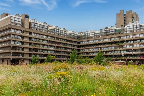 Apartment In John Trundle Court On The Barbican Estate London EC2Y