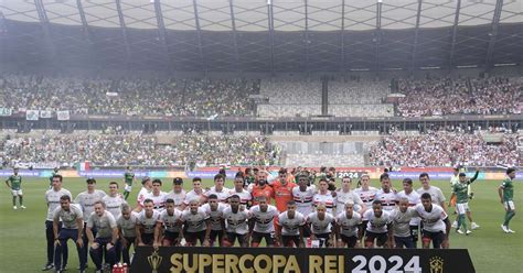 São Paulo supera Palmeiras nos pênaltis e conquista a Supercopa Rei